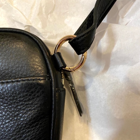 Mark and Graham crossbody. - Picture 4 of 5